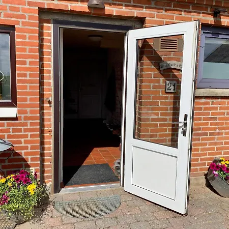 Hennebjerg Farm stay *